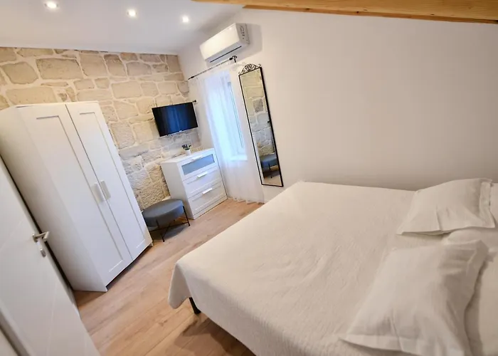 Апартаменты Lavanda - *